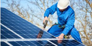 Installation Maintenance Panneaux Solaires Photovoltaïques à Arenthon